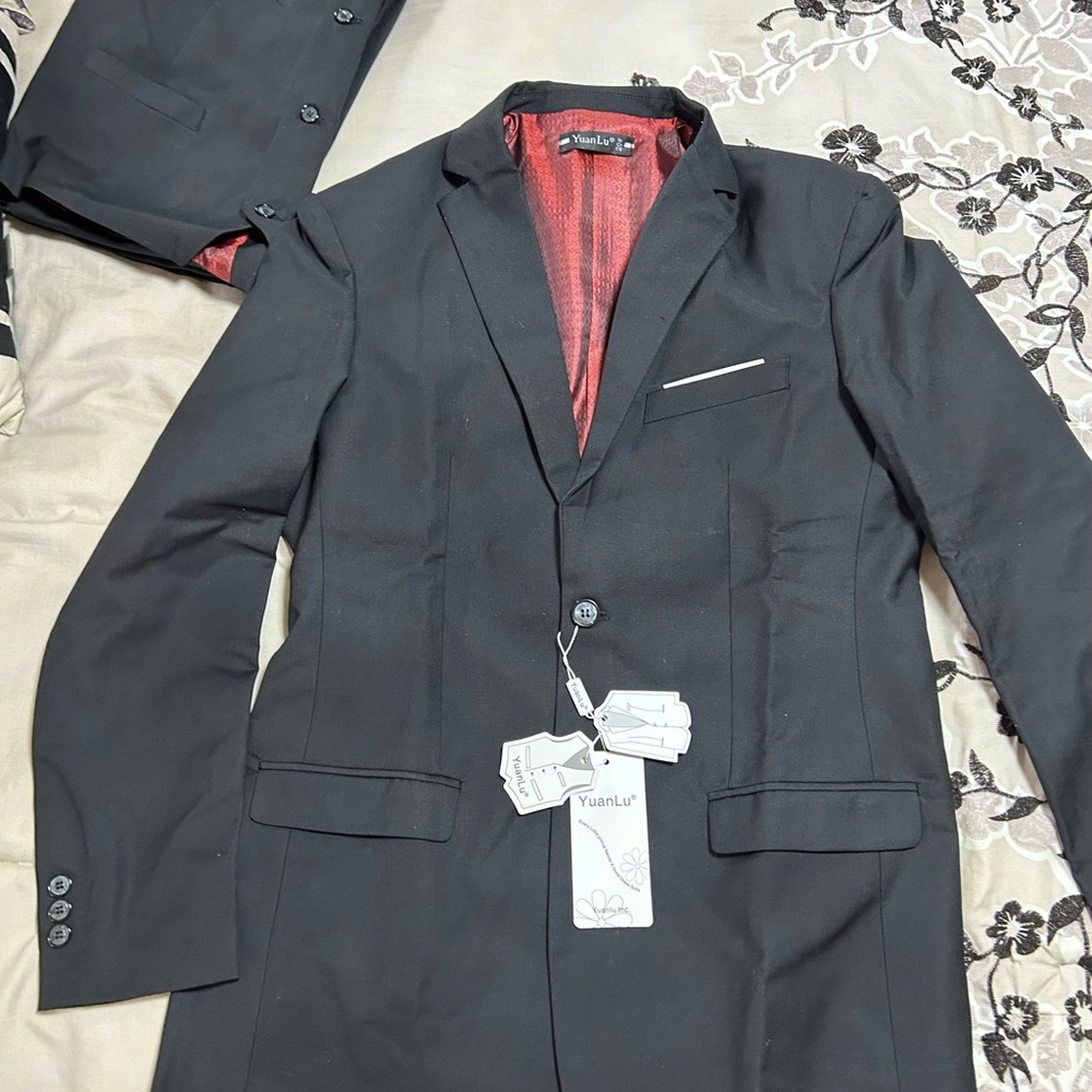 Yuan Lu Boys 3-piece Formal Black Suit
